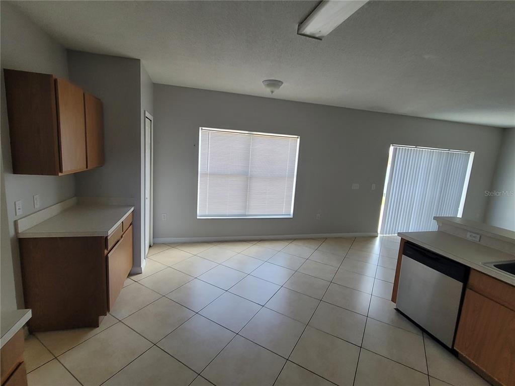 319 Alegriano Court - Photo 6