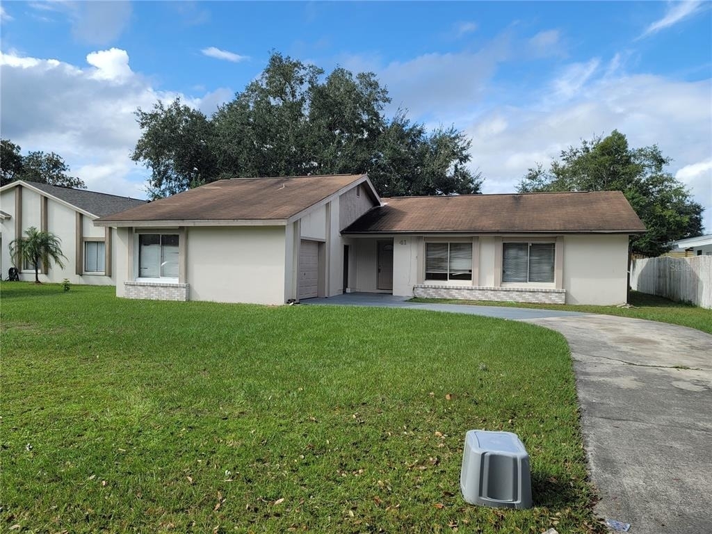 41 Chip Court - Photo 0