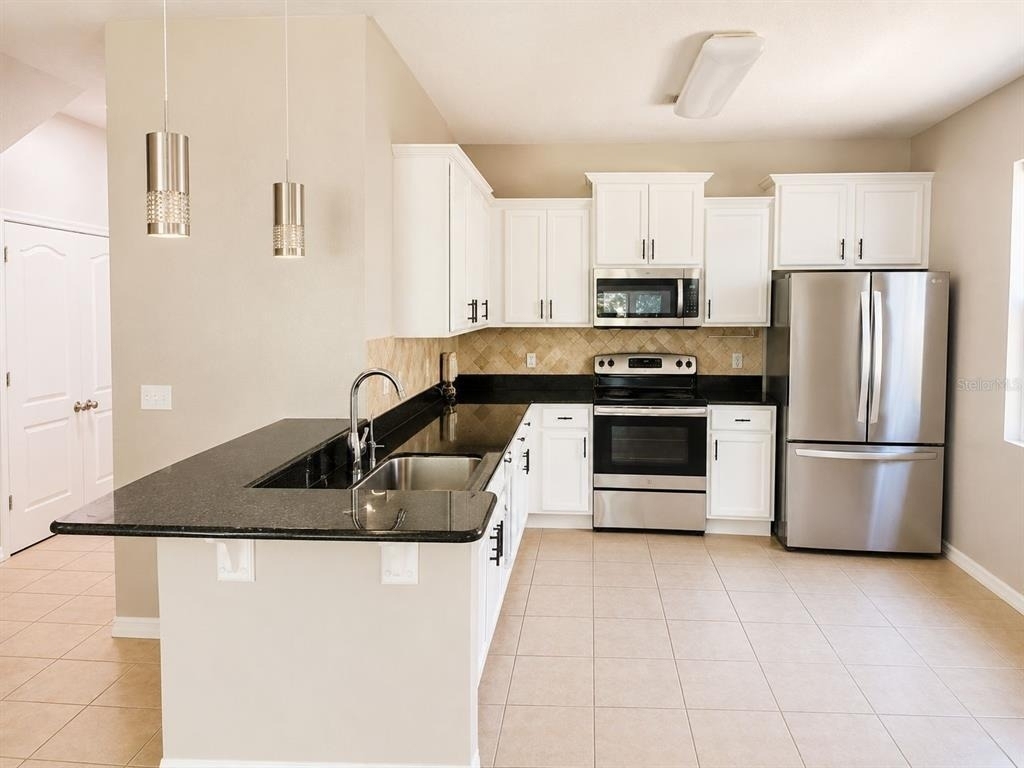 2256 Betsy Ross Lane - Photo 3
