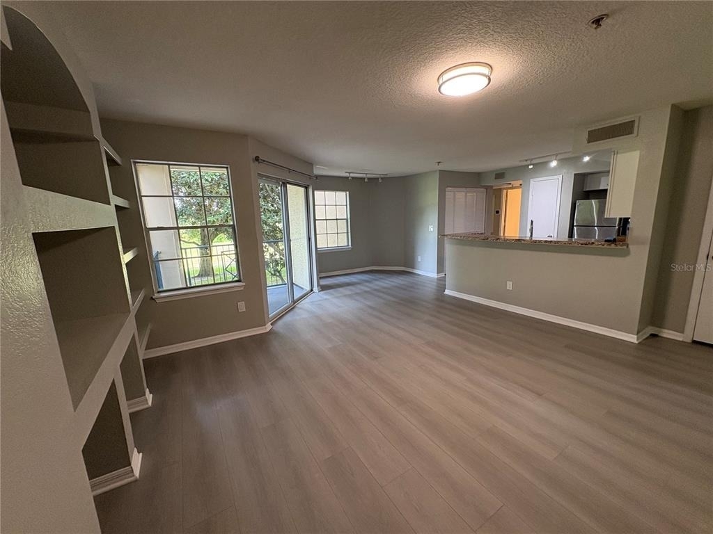 7210 Westpointe Boulevard - Photo 3