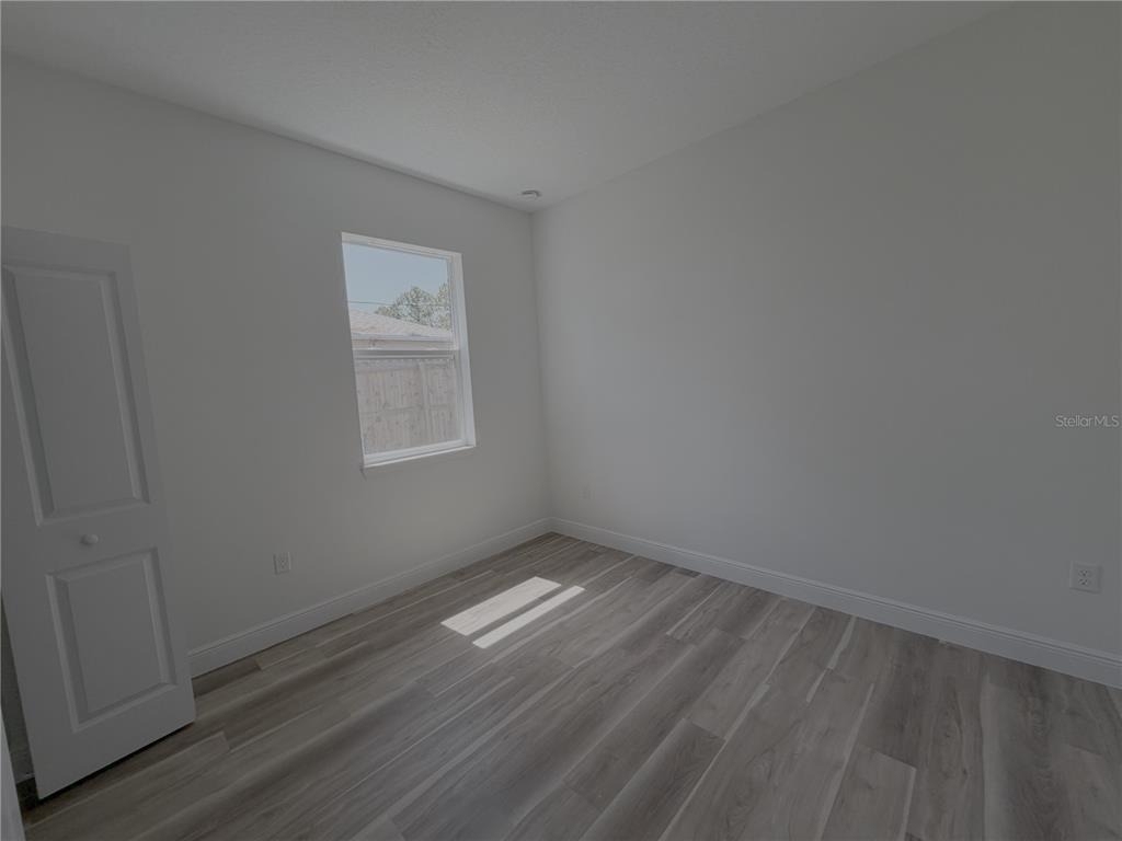 1852 W Quaker Lane - Photo 23