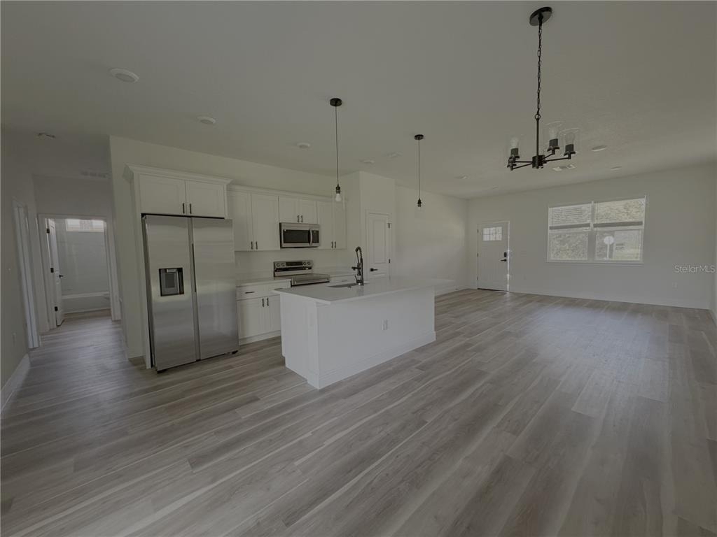 1852 W Quaker Lane - Photo 3