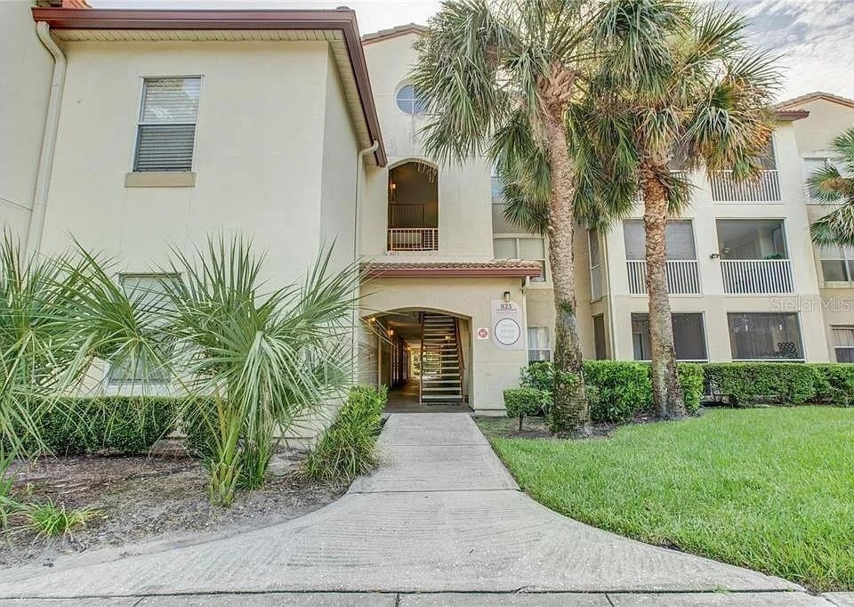 823 Camargo Way - Photo 0