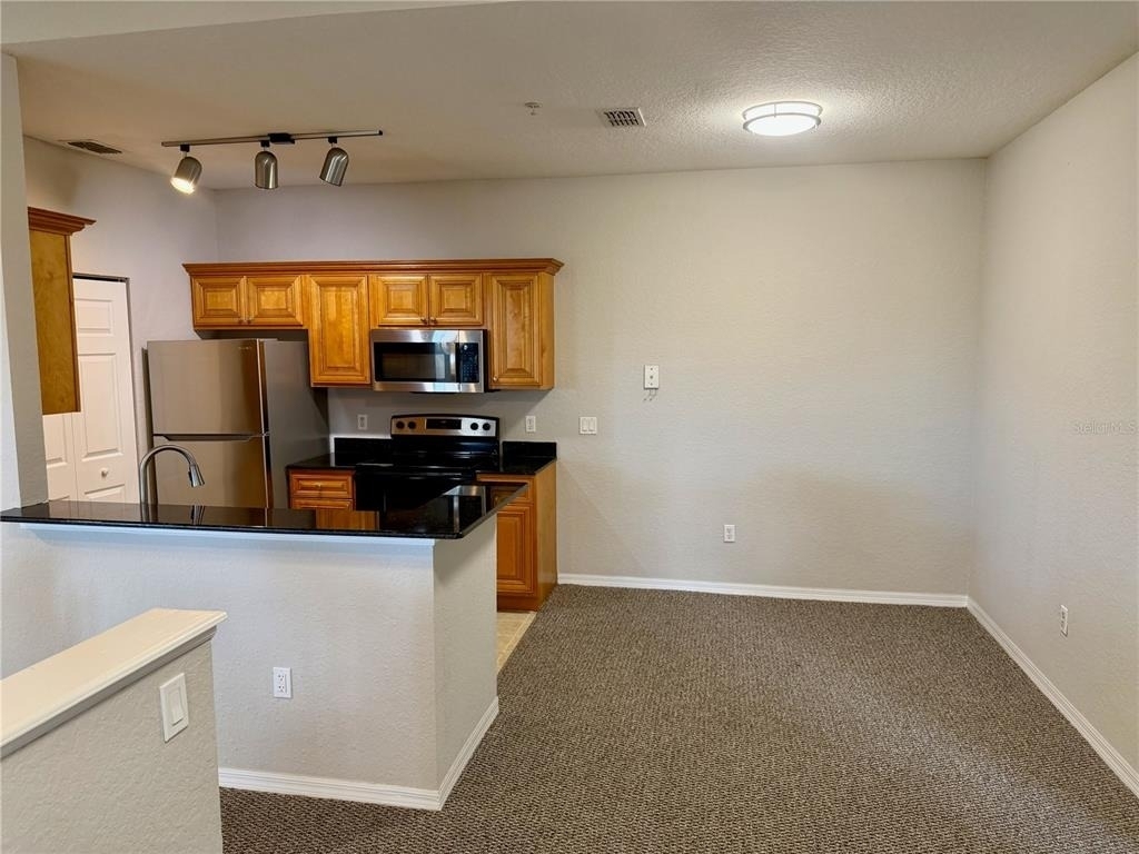 826 Grand Regency Point - Photo 11