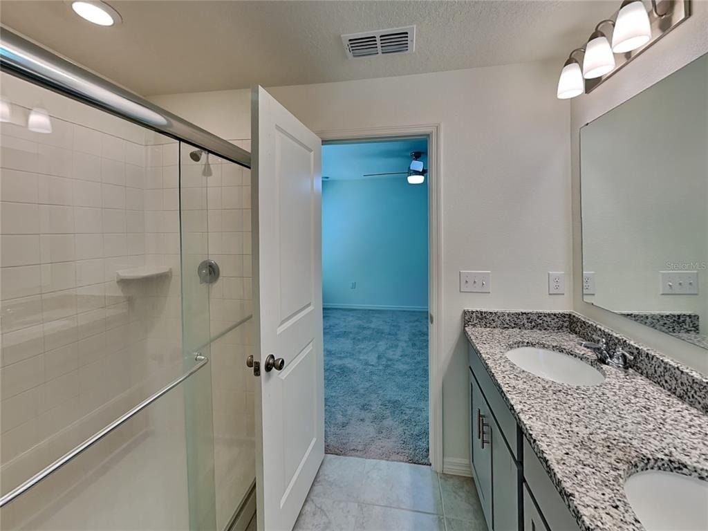 1052 Papaya Circle - Photo 9