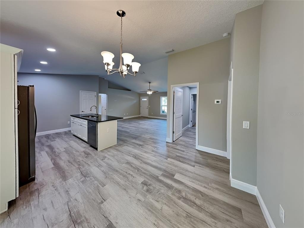 2082 W Swanson Drive - Photo 6