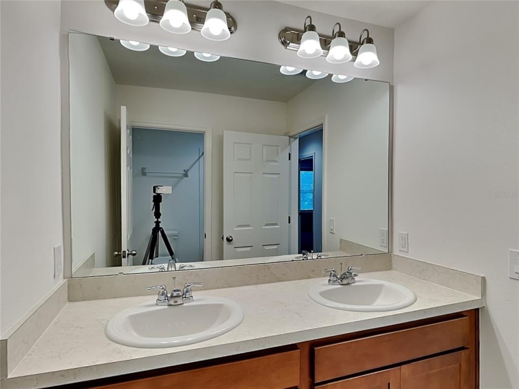 1615 Cloudy Court - Photo 13