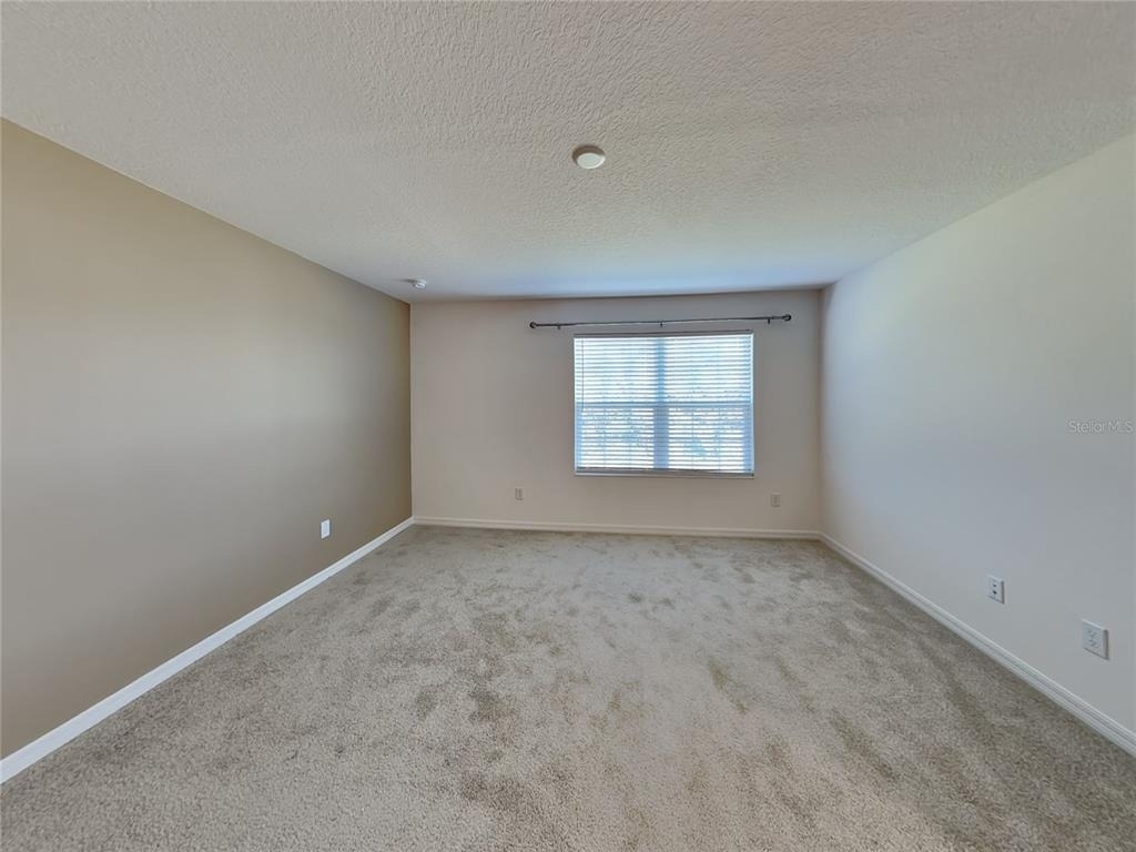 1615 Cloudy Court - Photo 5