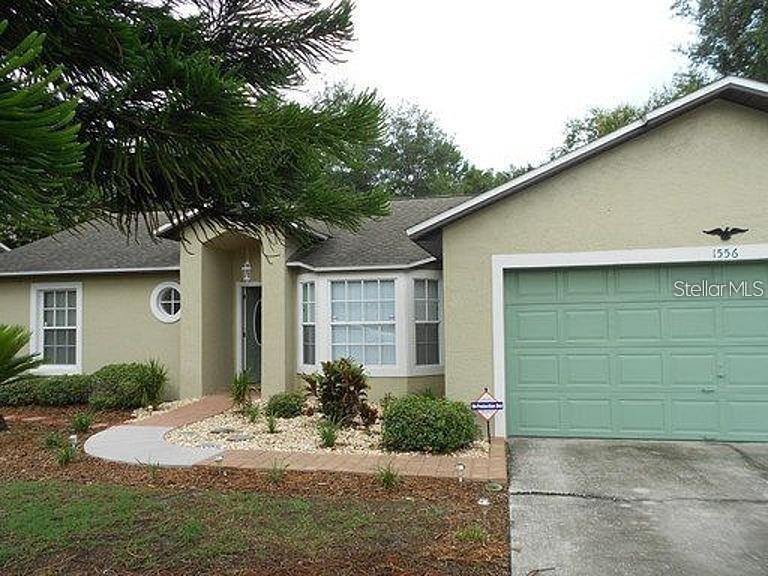 1556 Blackwood Avenue - Photo 0