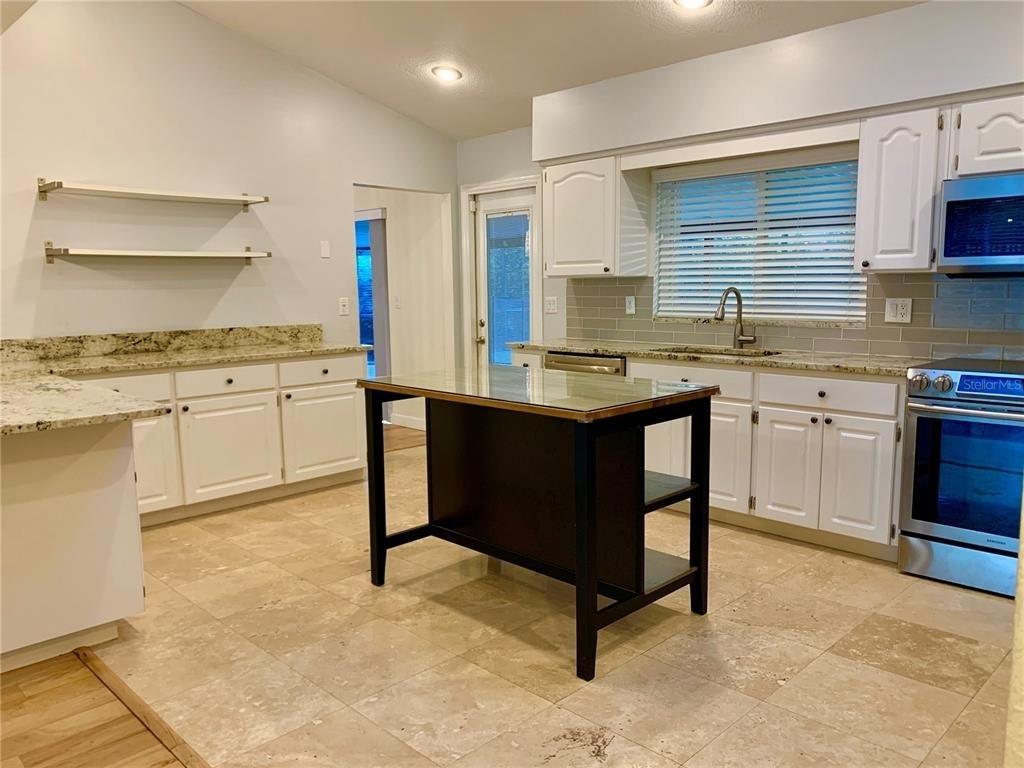 1177 Baltic Lane - Photo 14