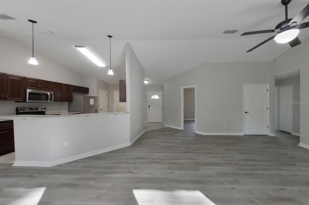 820 Marion Oaks Manor - Photo 4