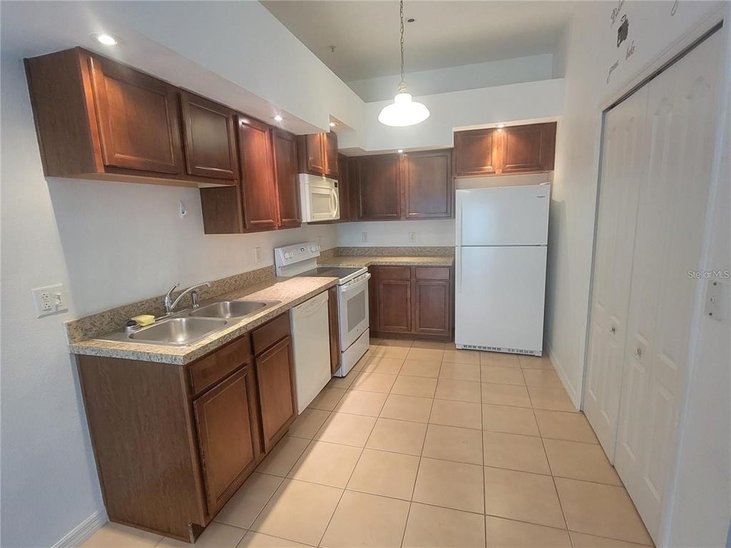 1432 Broken Oak Drive - Photo 6