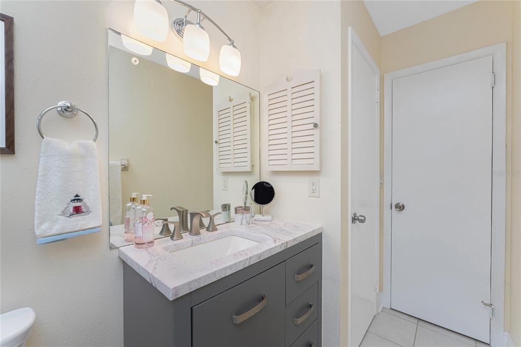 1720 Florence Avenue - Photo 32