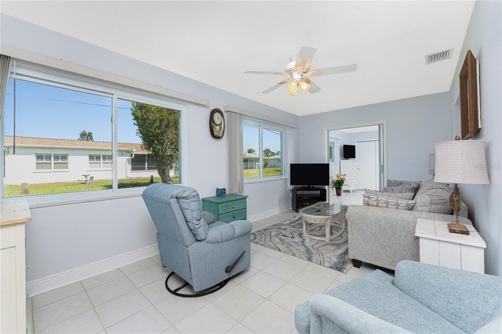 1720 Florence Avenue - Photo 16