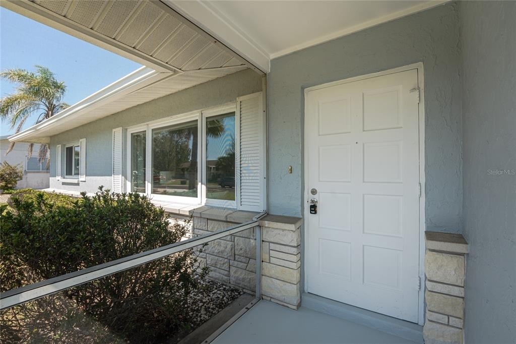 1720 Florence Avenue - Photo 2