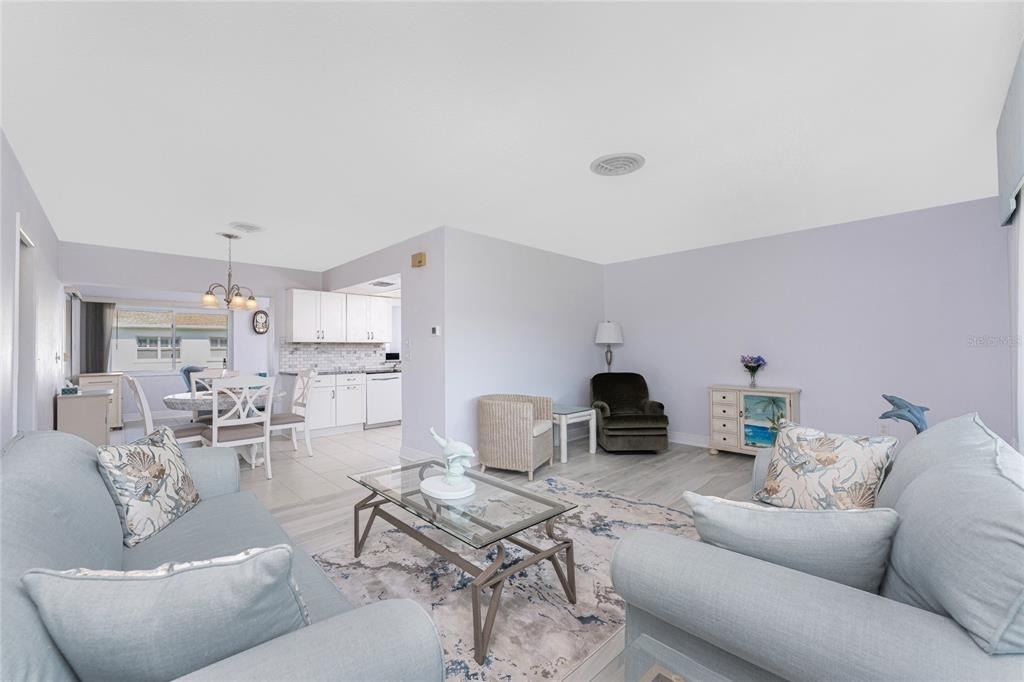 1720 Florence Avenue - Photo 6