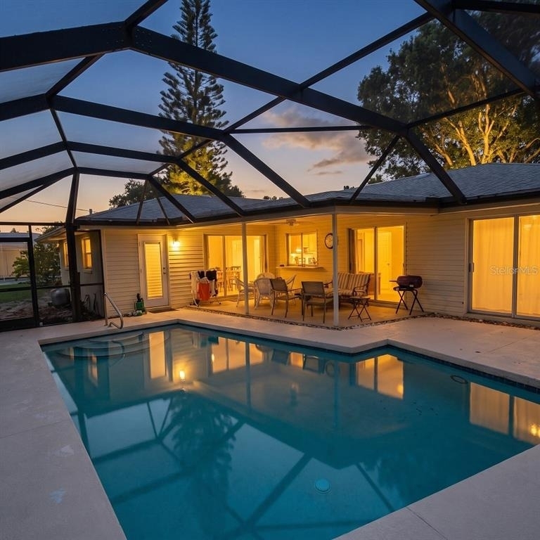 3926 Calliandra Drive - Photo 9