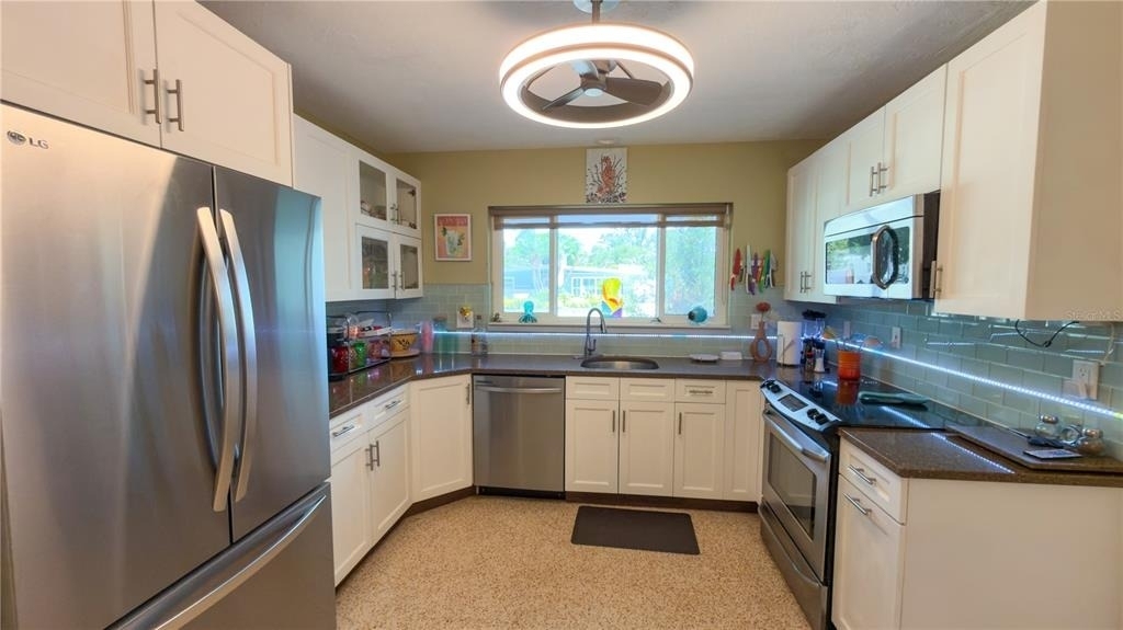 2215 Alvarado Lane - Photo 7