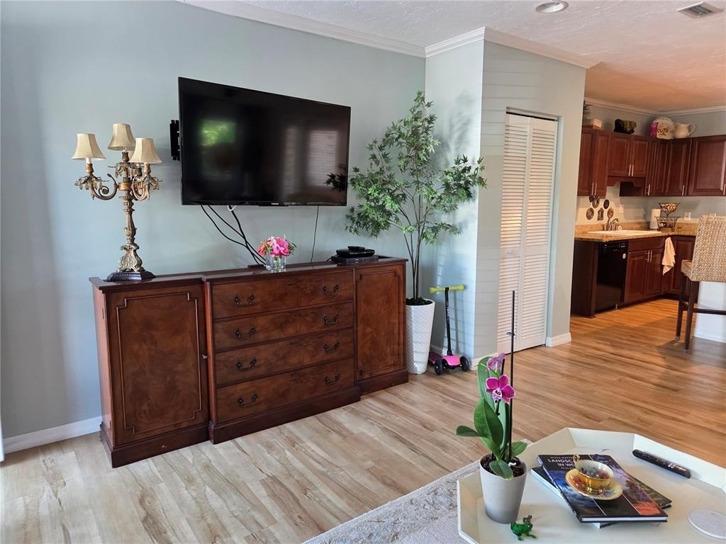 3157 Goldenrod Street - Photo 5