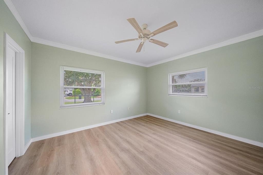 5865 Tidewood Avenue - Photo 16