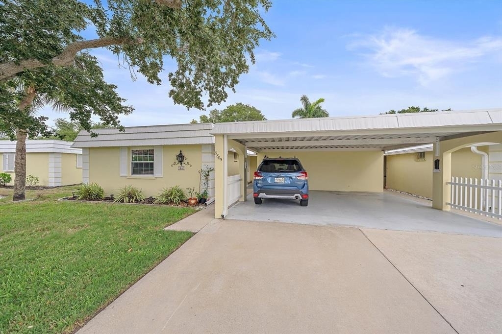 5865 Tidewood Avenue - Photo 2