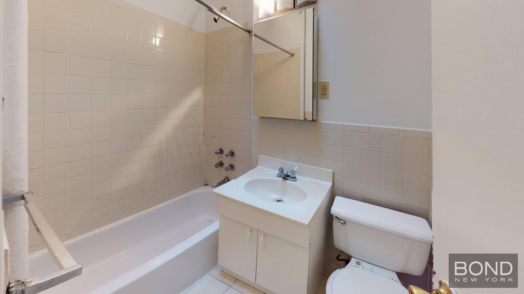 340 East 53rd street  - Photo 3