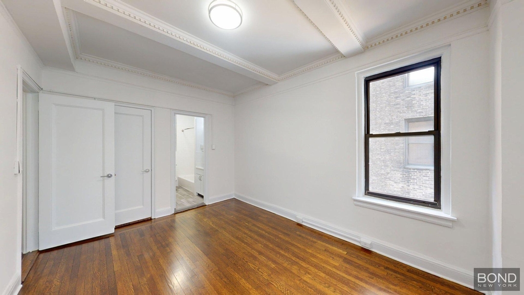 140 East 46th Street  - Photo 2