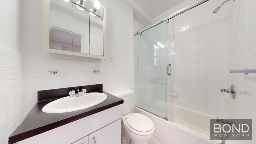 140 East 46th Street  - Photo 2
