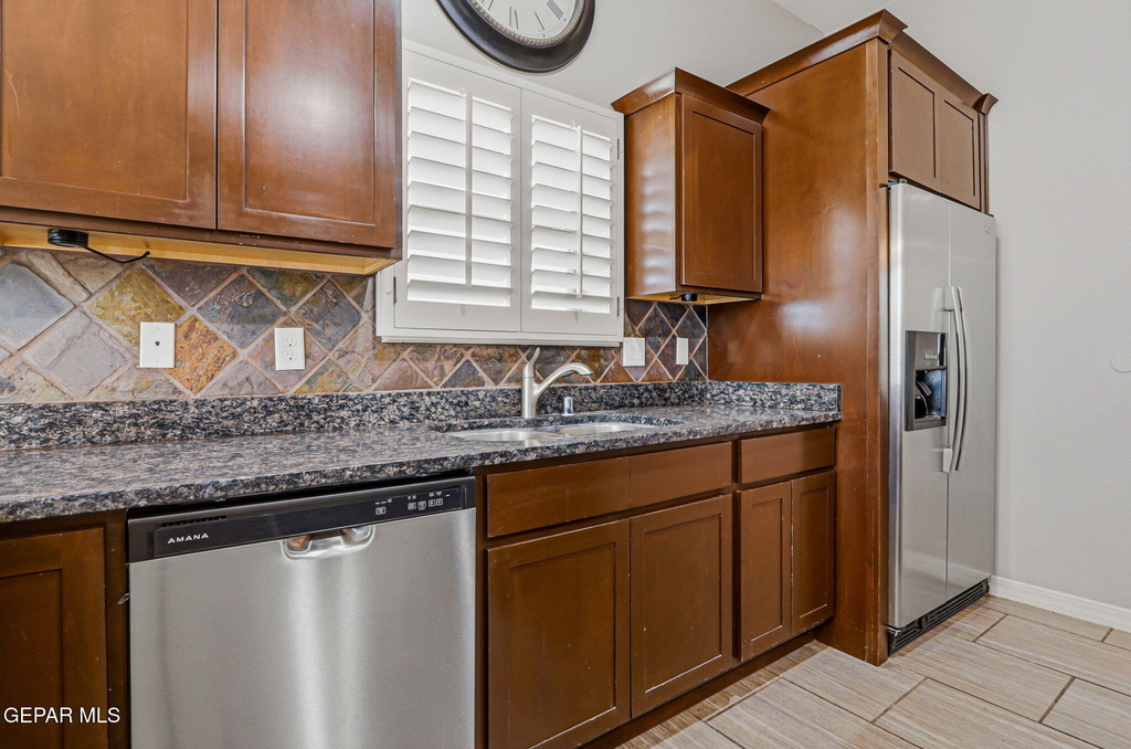 14293 Meadow Lake Avenue - Photo 13