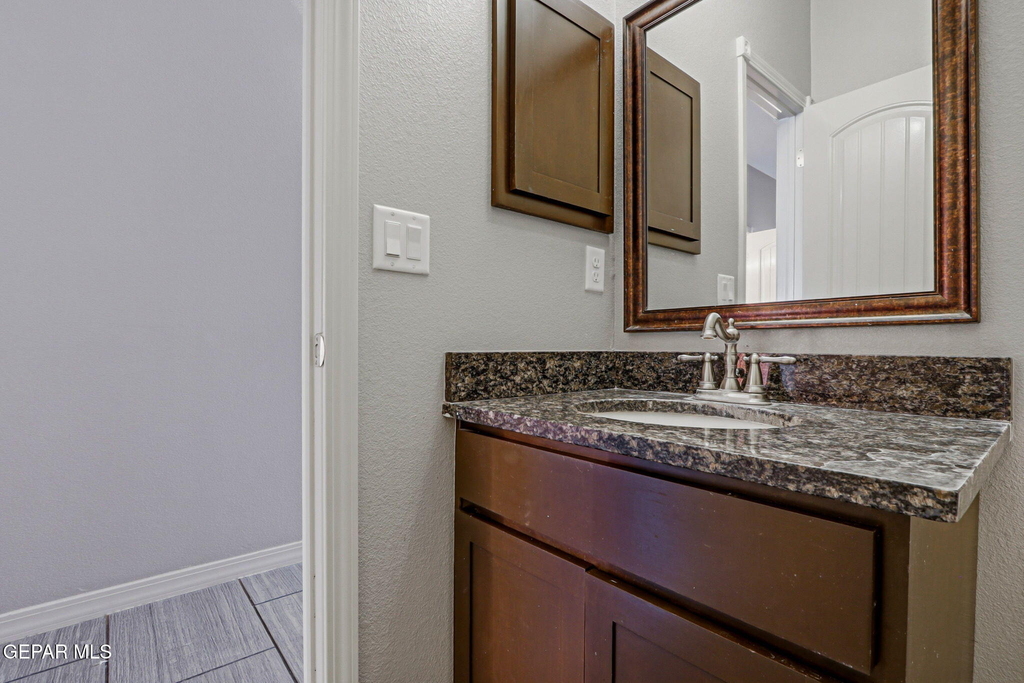 14293 Meadow Lake Avenue - Photo 20