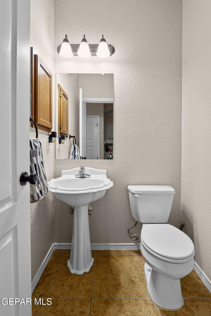 2057 Shreya Street - Photo 20