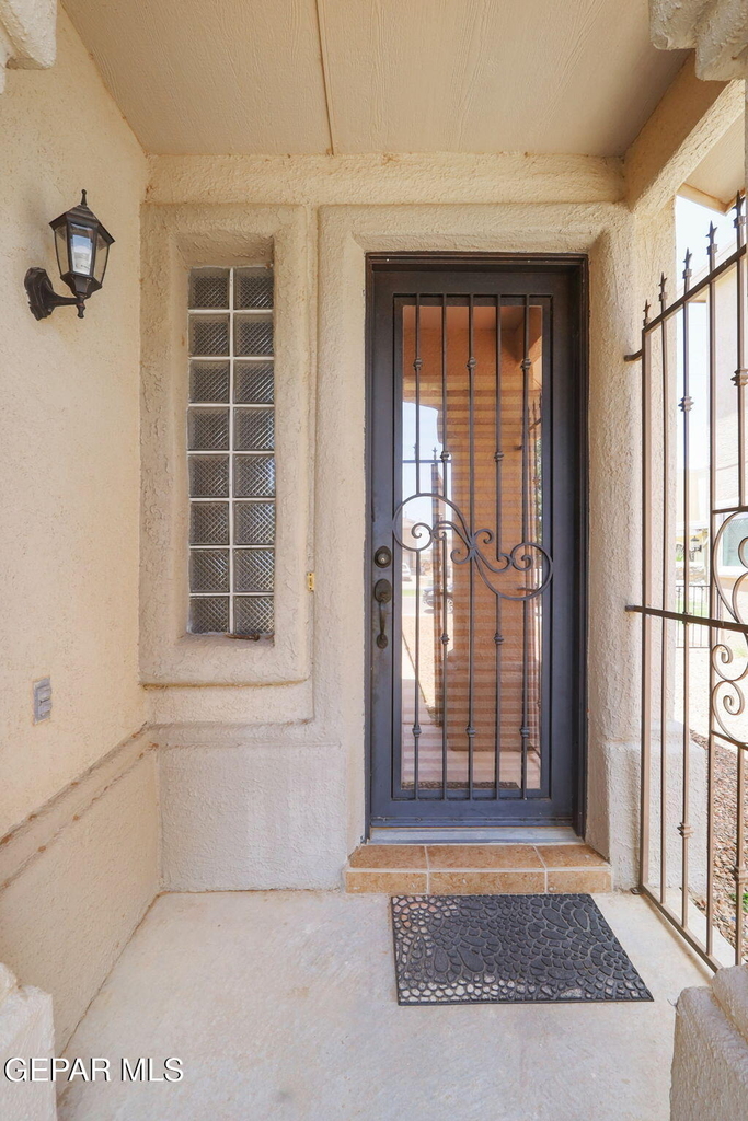 2057 Shreya Street - Photo 4