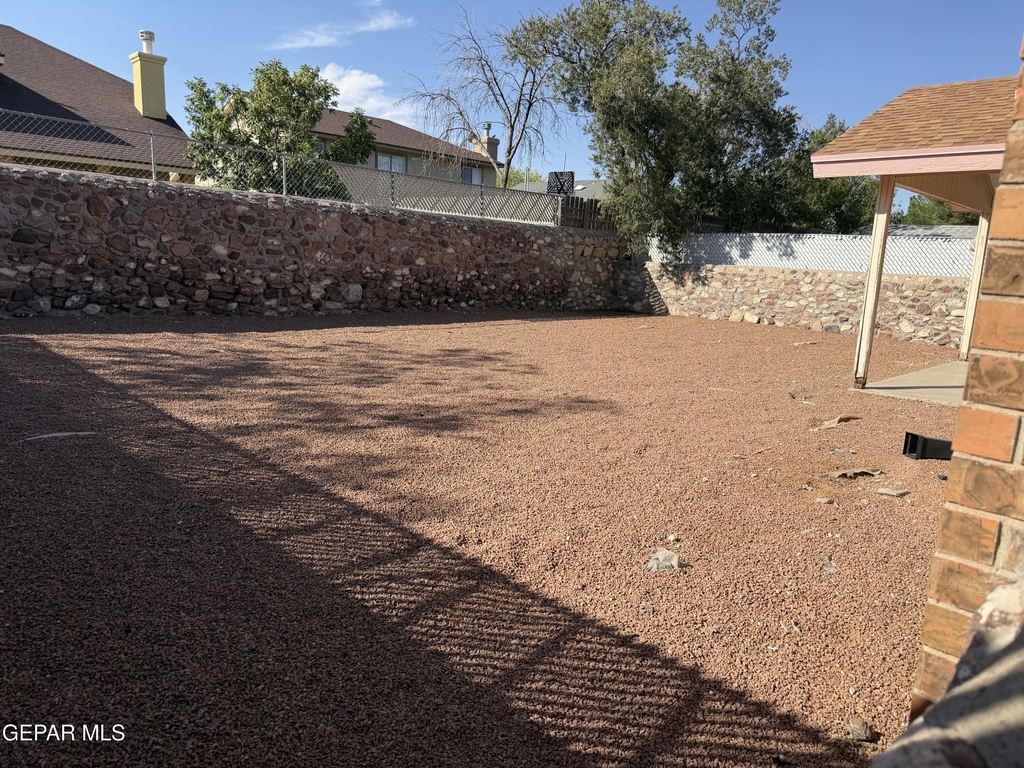 1468 Plaza Verde Drive - Photo 21