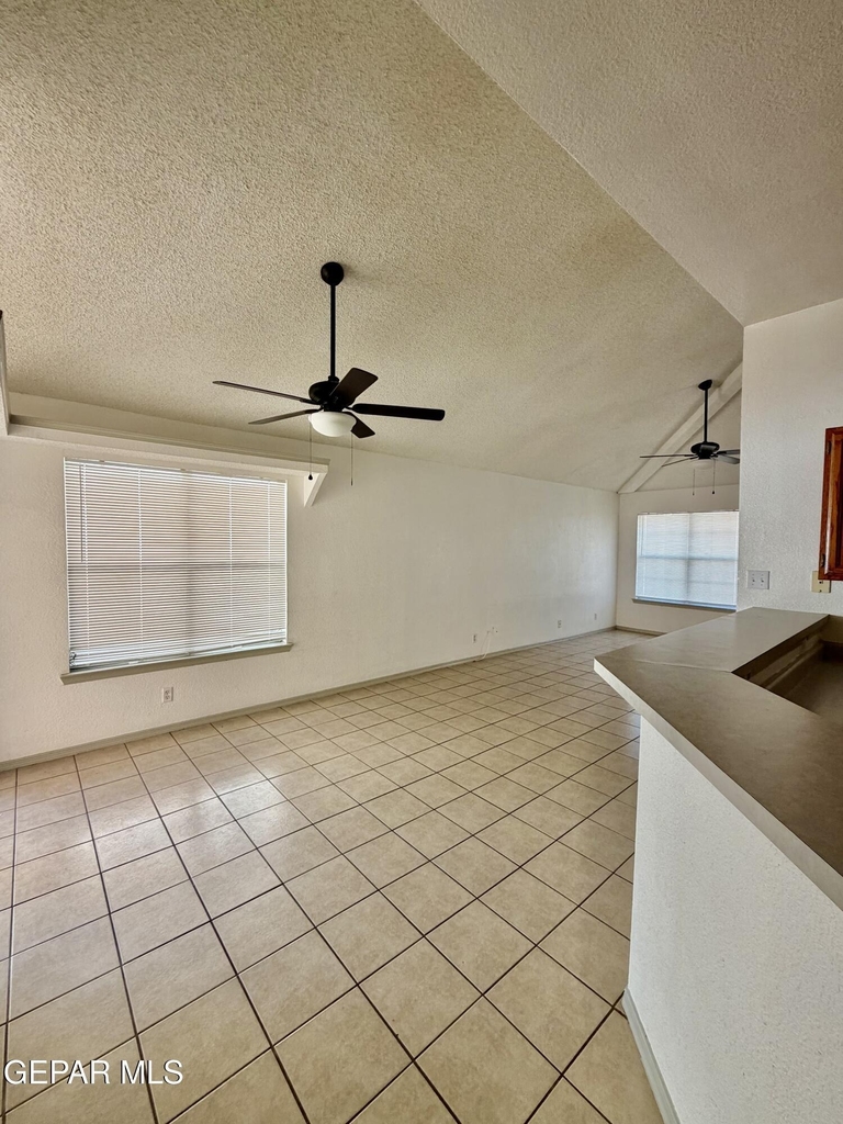 1468 Plaza Verde Drive - Photo 5