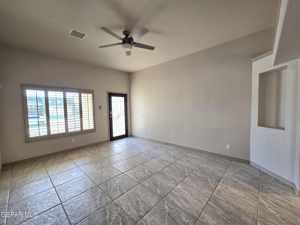 3857 Loma Cortez Drive - Photo 4