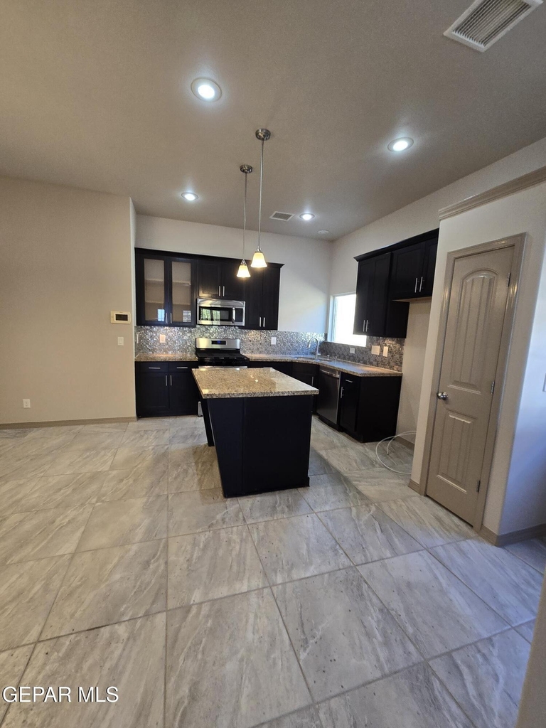 3857 Loma Cortez Drive - Photo 10