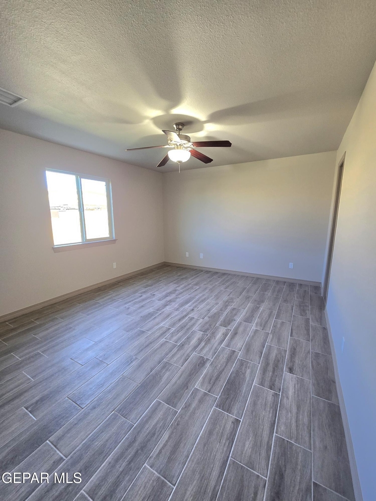 3857 Loma Cortez Drive - Photo 18
