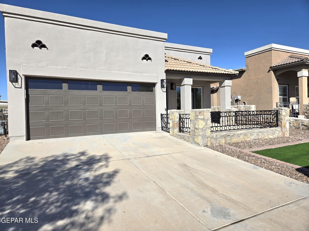 3857 Loma Cortez Drive - Photo 1