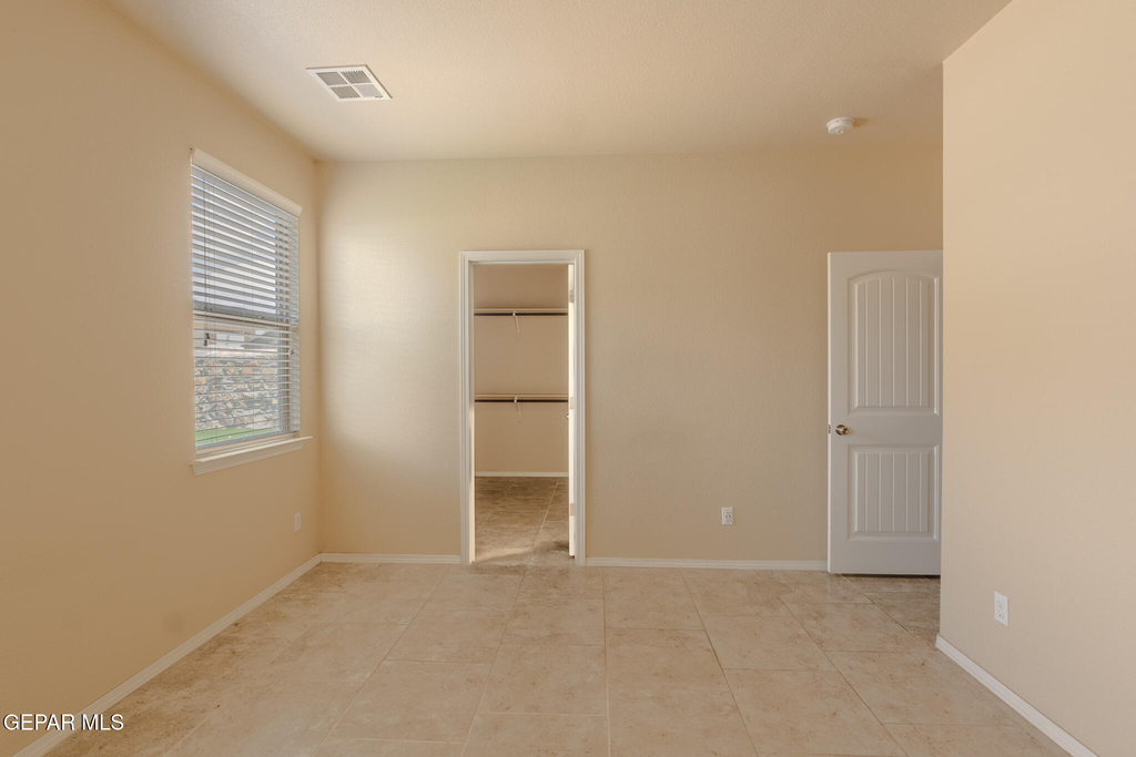 12485 Knightsbridge Drive - Photo 16