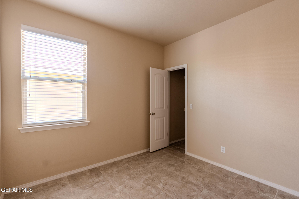 12485 Knightsbridge Drive - Photo 21