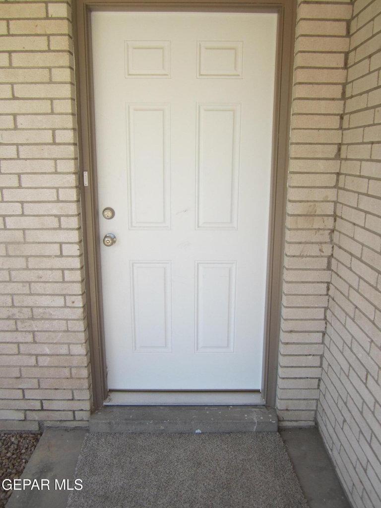 305 Corvena Way - Photo 5
