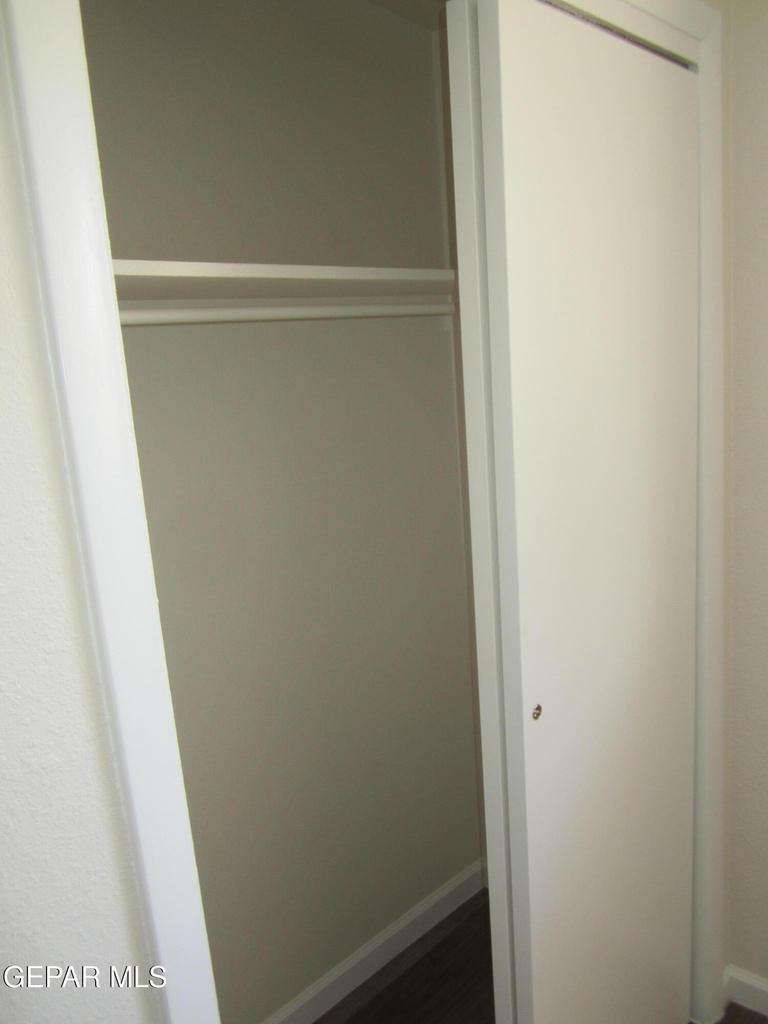 305 Corvena Way - Photo 36