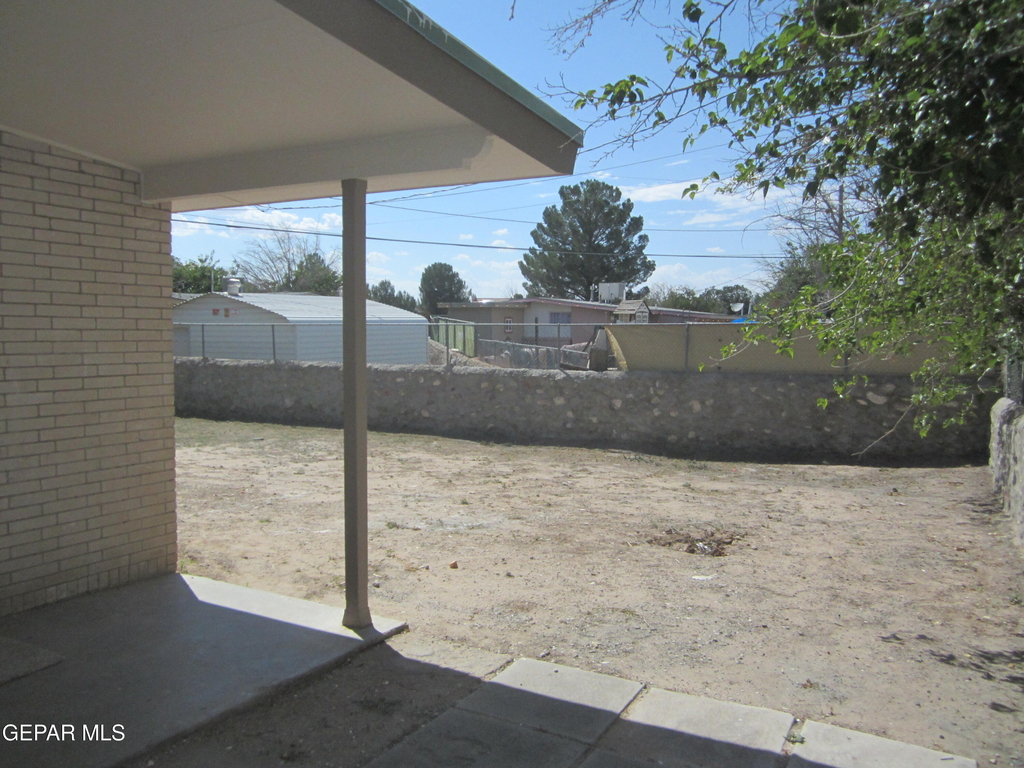 305 Corvena Way - Photo 22