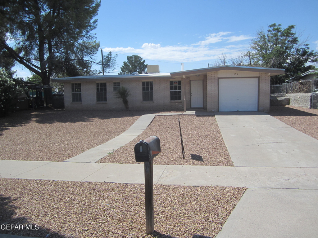 305 Corvena Way - Photo 2