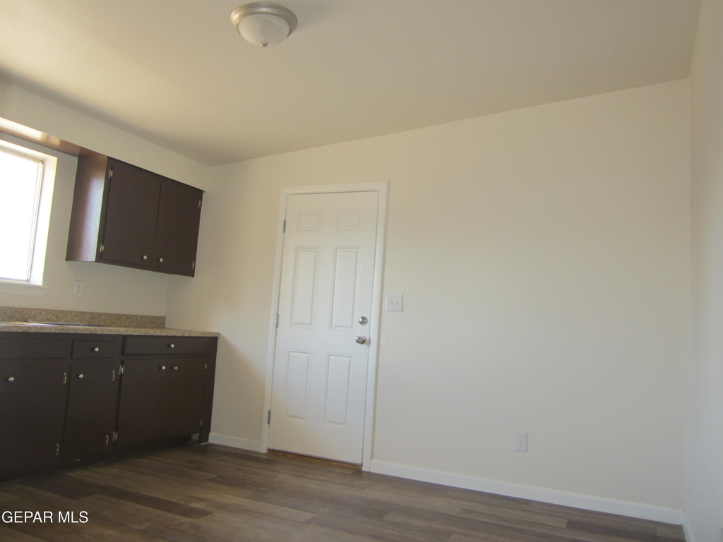 305 Corvena Way - Photo 12