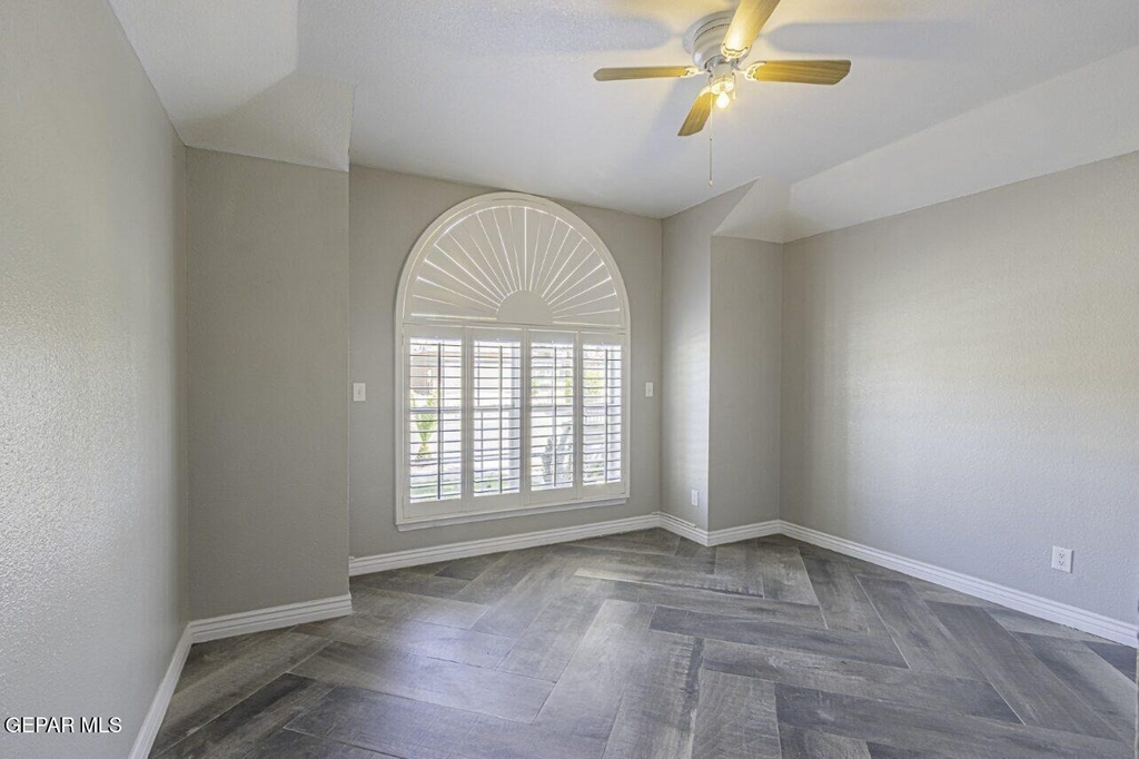 12082 El Greco Circle - Photo 12