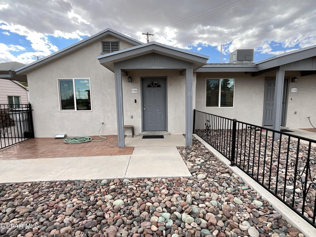 2133 Happer Street - Photo 0