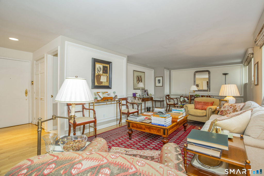 15 Lafayette Court - Photo 3