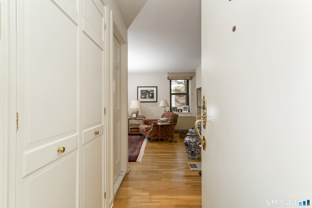 15 Lafayette Court - Photo 1