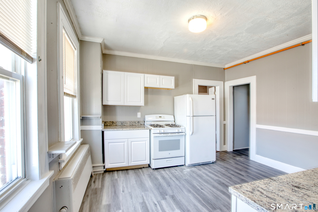 2716 Fairfield Avenue - Photo 1